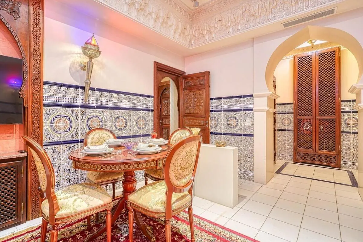 Marrakech Suite Champs Elysees Paris 0*,